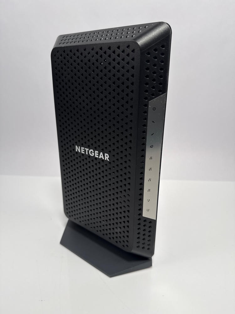 NETGEAR Nighthawk DOCSIS 3.1 Voice Cable Modem 32×8 Black