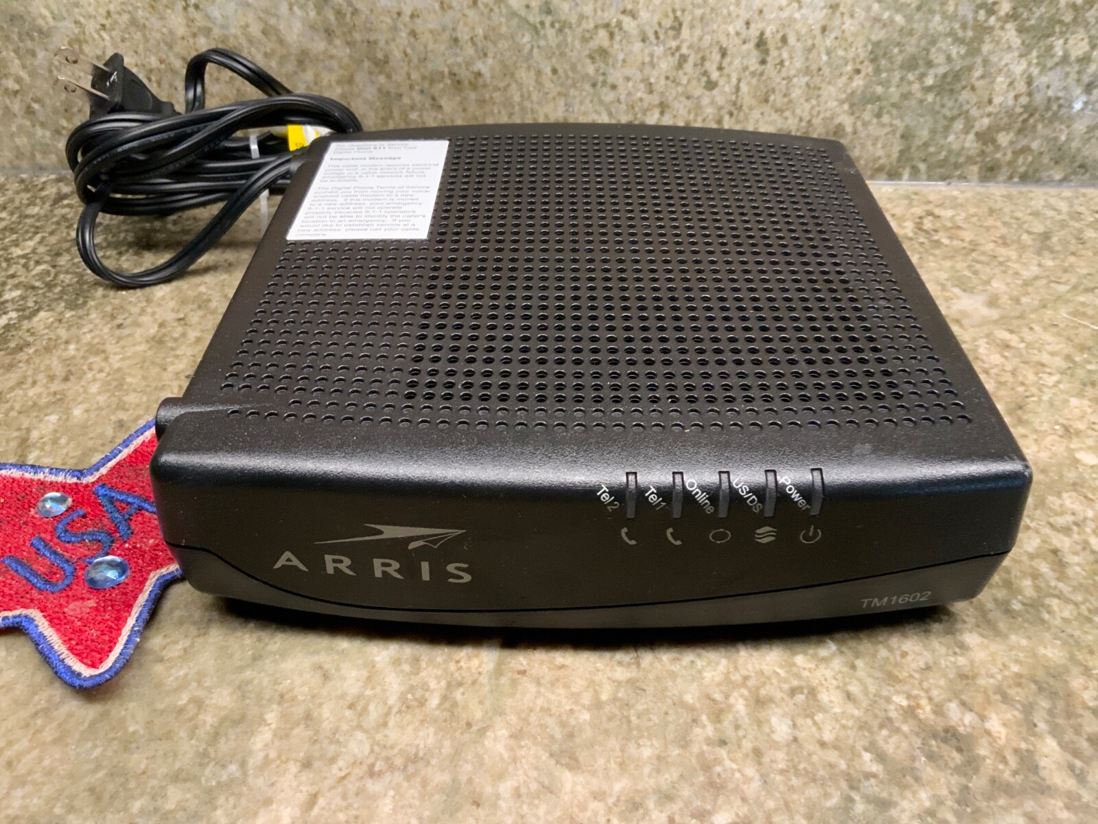 Cable Modem w/ Cables Arris TM1602A DOCSIS 3.0