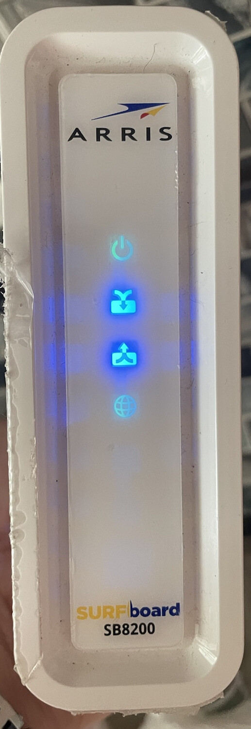 Arris Surfboard SB8200 Cable Modem