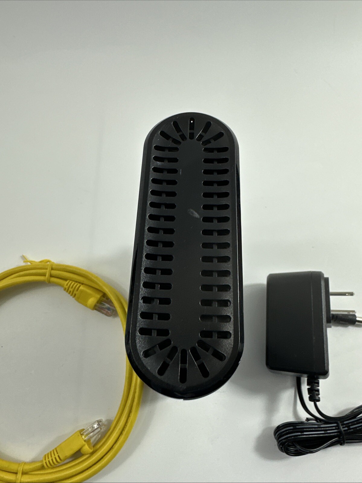 Motorola MB7220 DOCSIS 3.0 Cable Modem – Black