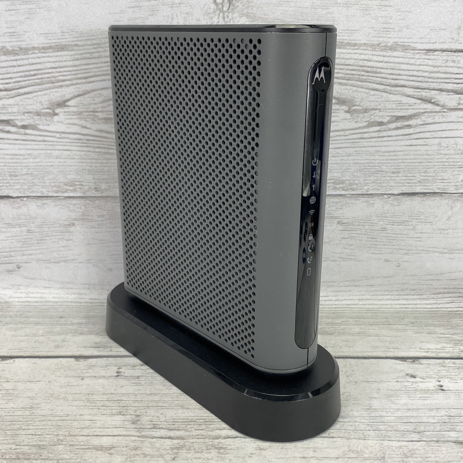 Motorola MT7711 Dual Band AC1900 Cable Modem & Wi-Fi Gigabit Router w/ Hookups