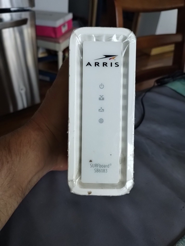 ARRIS SB6183 (59243200300) 686 Mbps Cable Modem – White