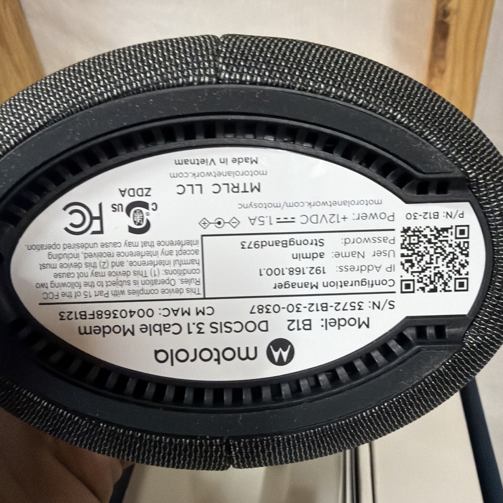 Motorola B12 DOCSIS 3.1 Multi-Gig Cable Modem