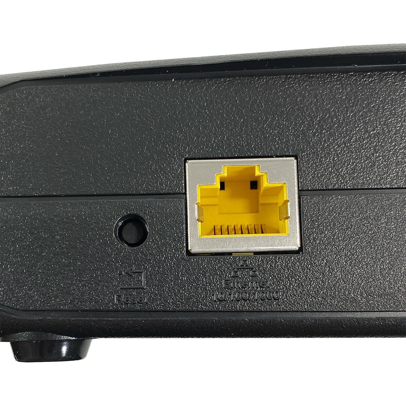 Arris CM820A/NA TC00DLD820 CM820A/NA DOCSIS 3.0 Cable Modem w/ Power Cord