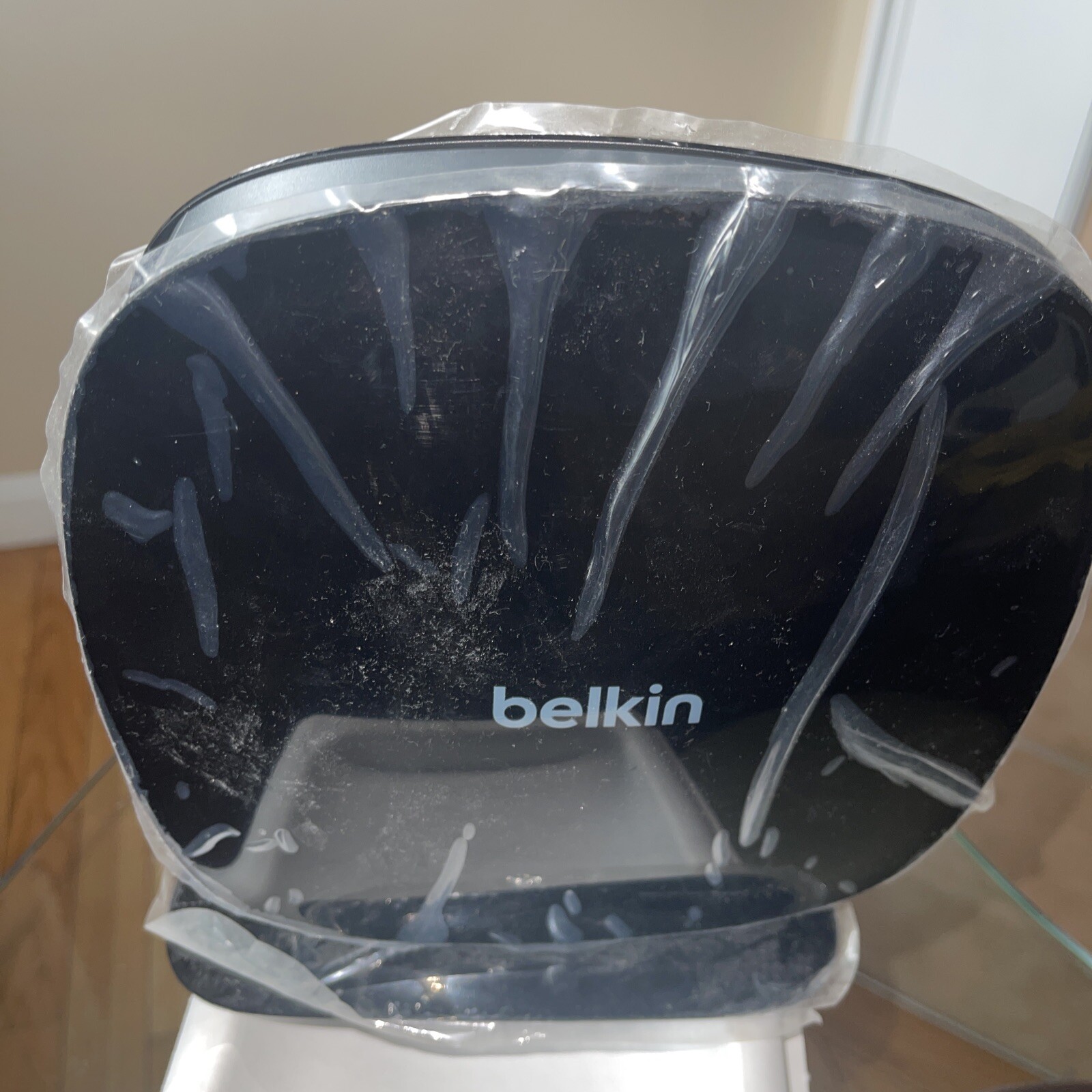 Arris SURFboard Modem SB6141 with bonus belkin router and hardware included!