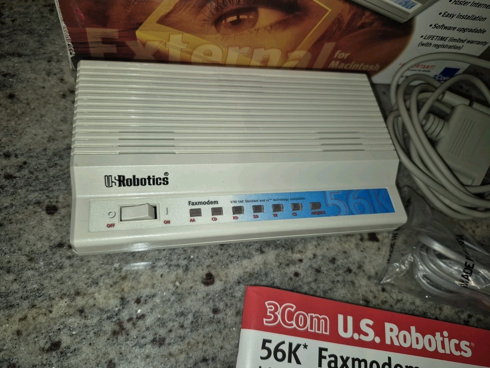 3Com U.S. Robotics 56K External Faxmodem 5689 Mac V.90 x2 Complete In Box