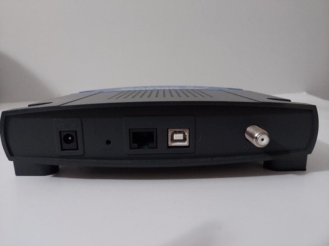 LINKSYS – Cable Modem – BEFCMU10 with USB & Ethernet Connections