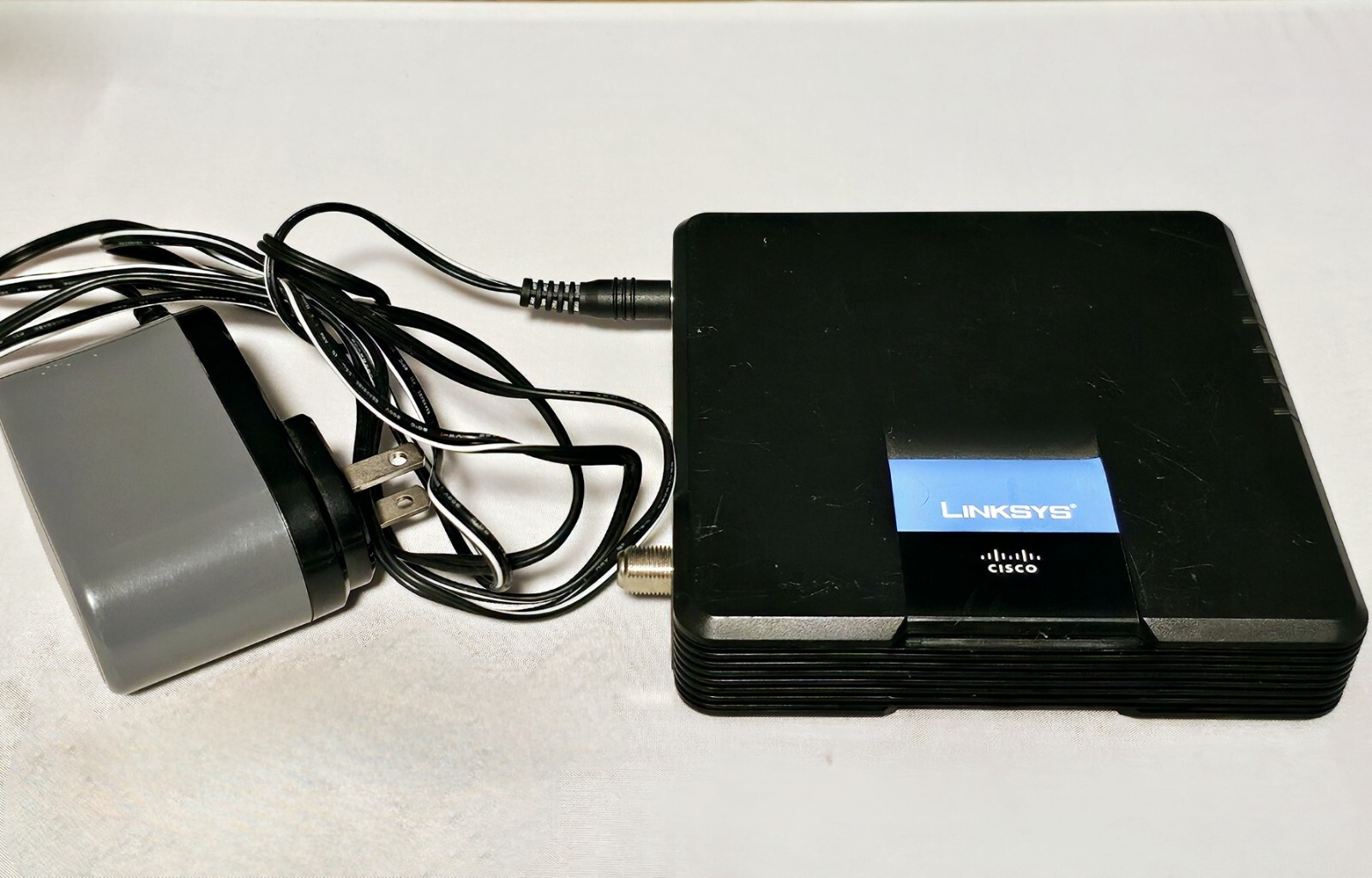 Linksys Cisco CM100 100 Mbps Cable Modem w/USBand Ethernet Connections