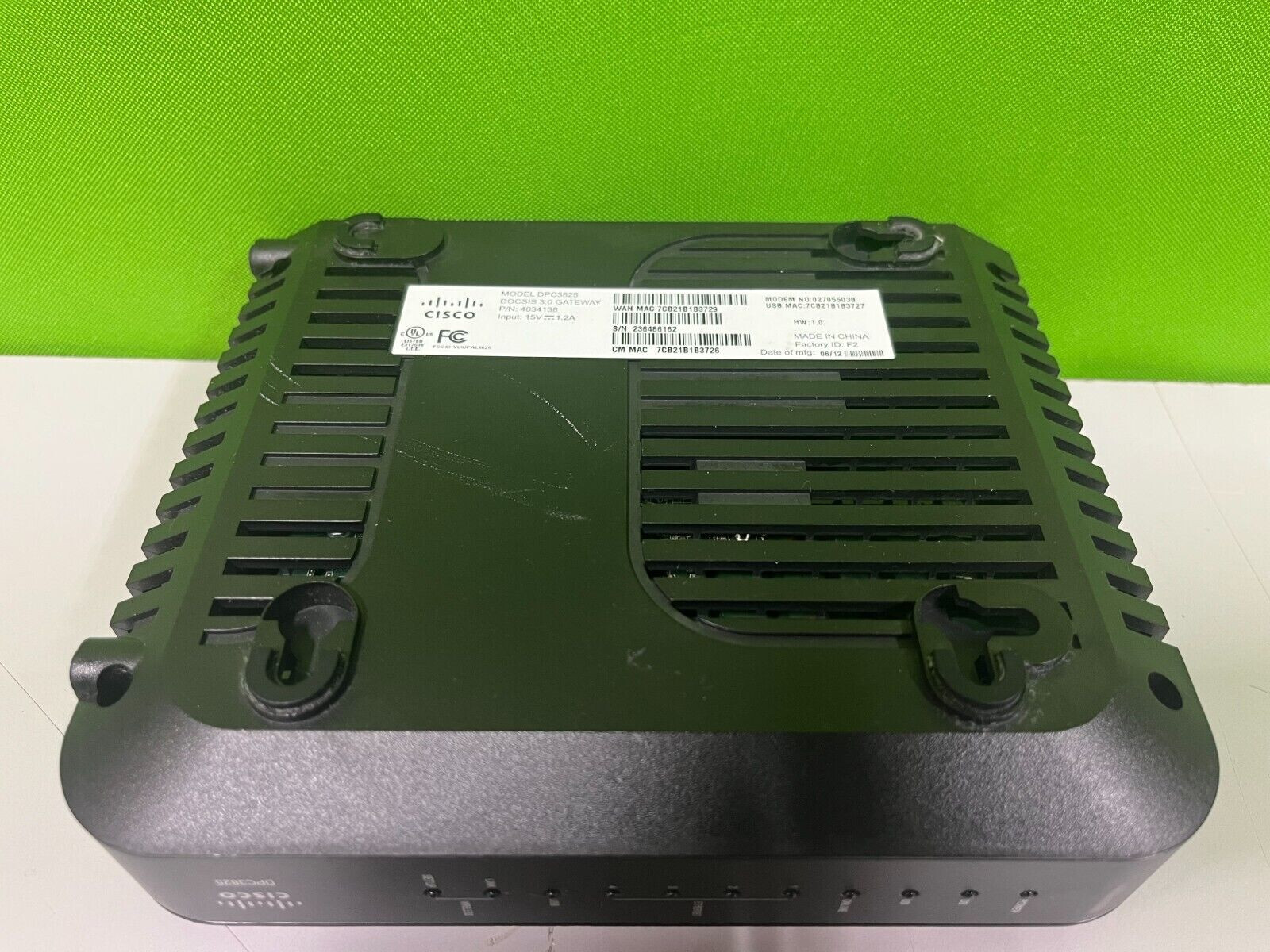 Cisco cable modem DPC3825 DOCSIS 3.0 Gateway w/ Adapter