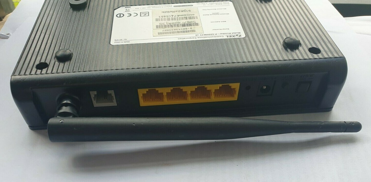 ZYXEL P-660HW-T1 V3 201376 WIFI MODEM (R6S3.3)