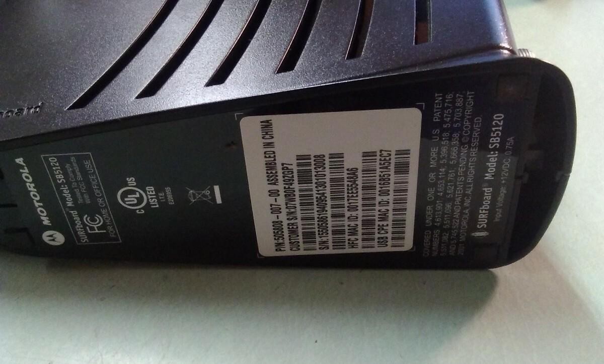 Motorola SURFboard CABLE MODEM Model SB5120 in Original Box with Installation CD