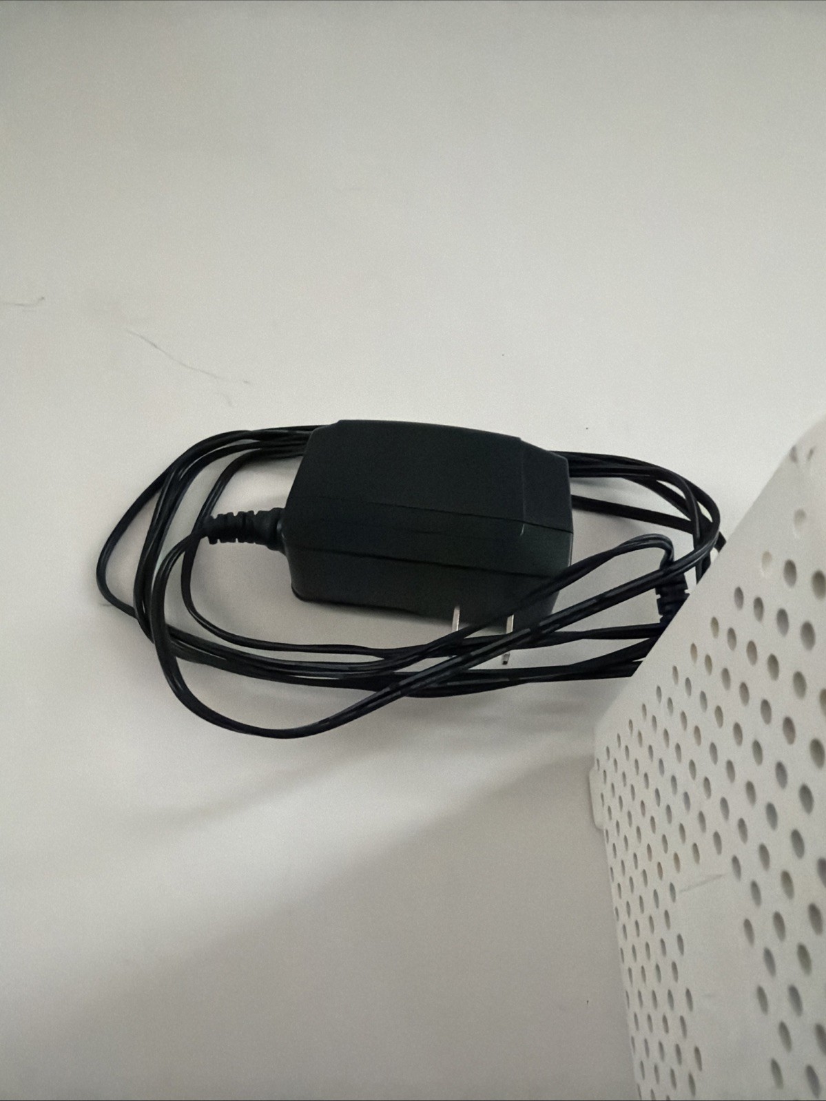 ARRIS SURFboard SB6183 DOCSIS 3.0 Cable Modem with Power Cable – White, TESTED