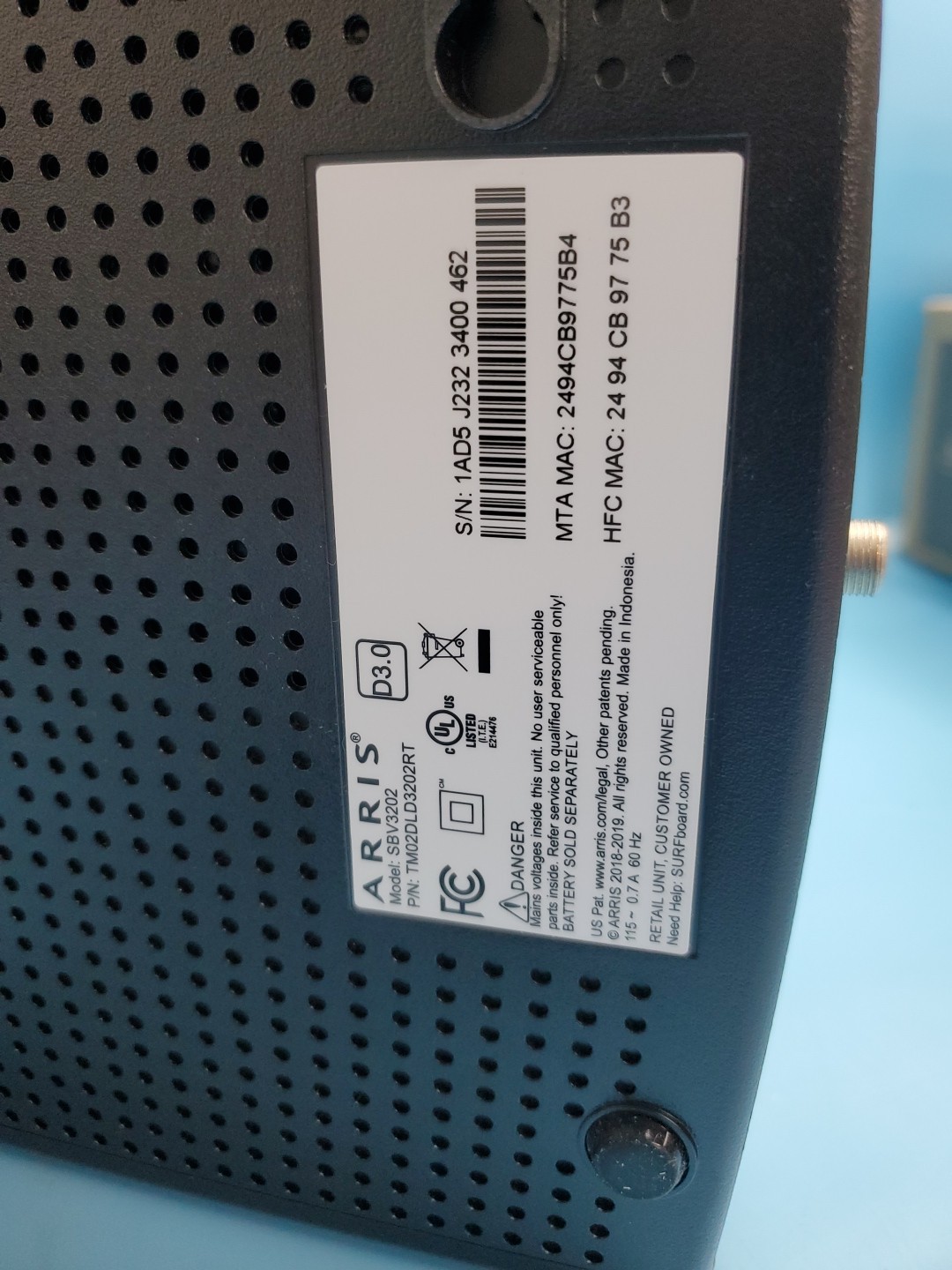 ARRIS SURFboard SBV3202 DOCSIS 3.0 Cable Modem Comcast Xfinity Internet & Voice