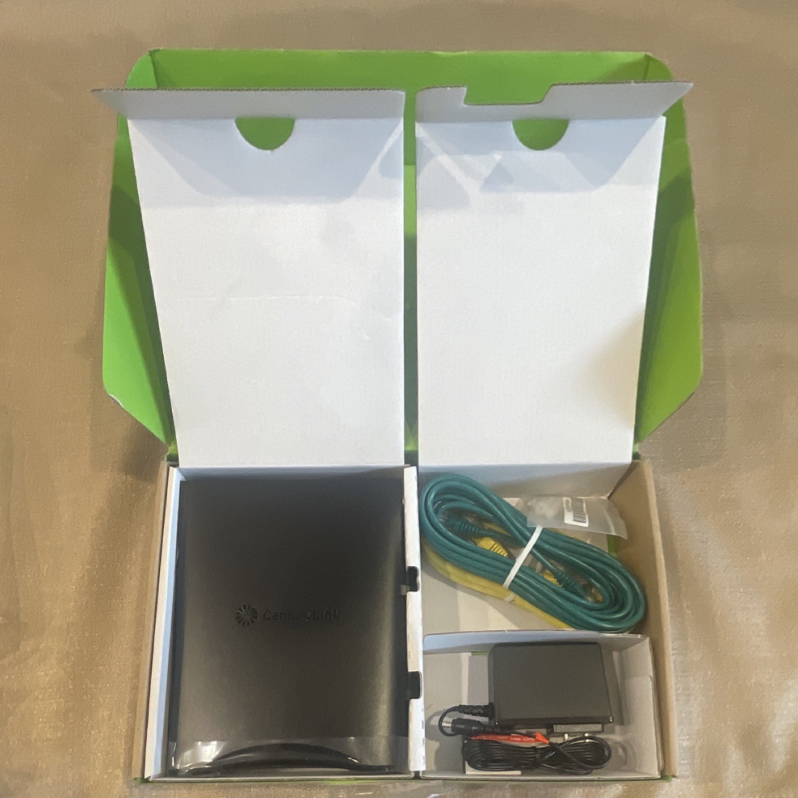 CenturyLink C4000LG DSL Wireless Modem Router 500 Mbps w/ Power Adapter Cable