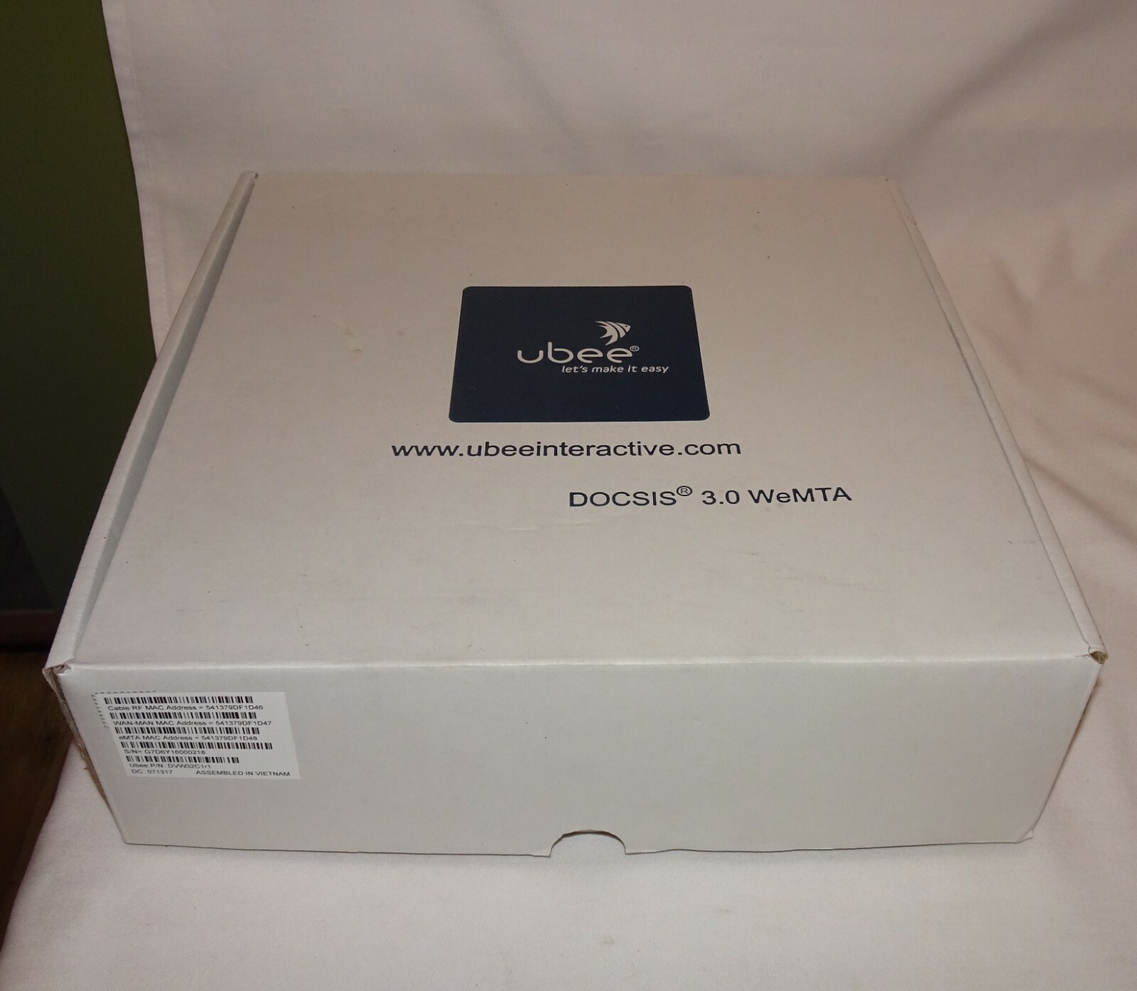 UBEE TWC Model DVW32CB Modem and Router with power cord and ethernet and cable