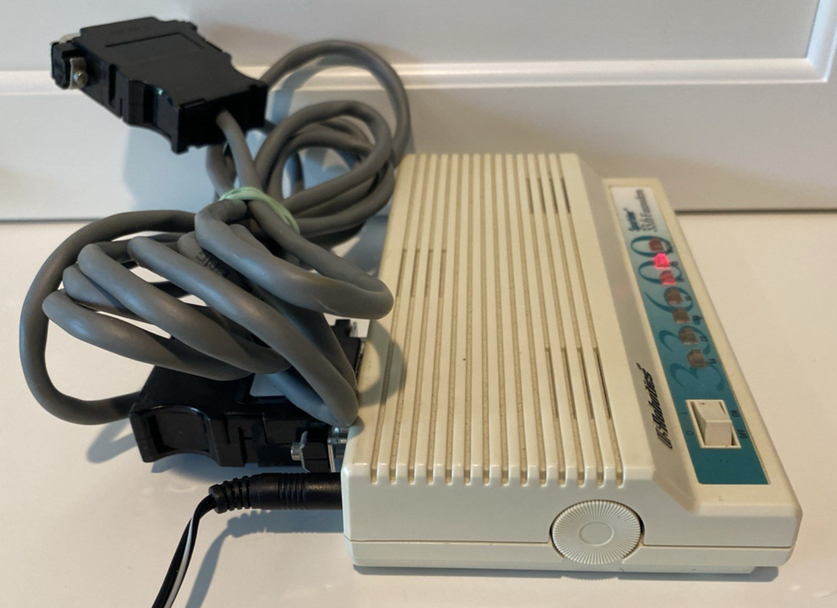 Vtg US Robotics Sportster 33.6 Faxmodem 0459 with Cable and AC Adapter Powers On