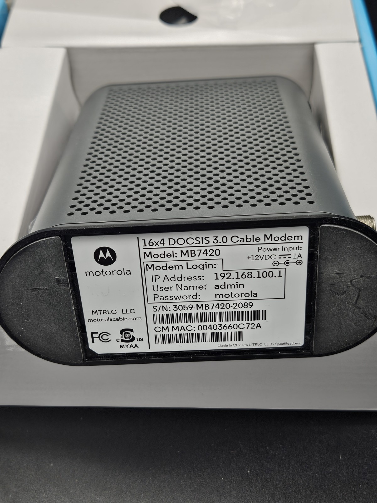 Motorola 16×4 Cable Modem Model MB7420 686 Mbps DOCSIS 3.0