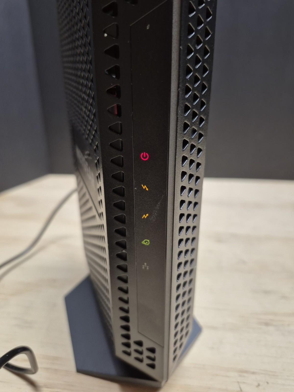 Netgear CM600 DOCSIS 3.0 Cable Modem 24×8 High-Speed Internet w/ Power Adapter