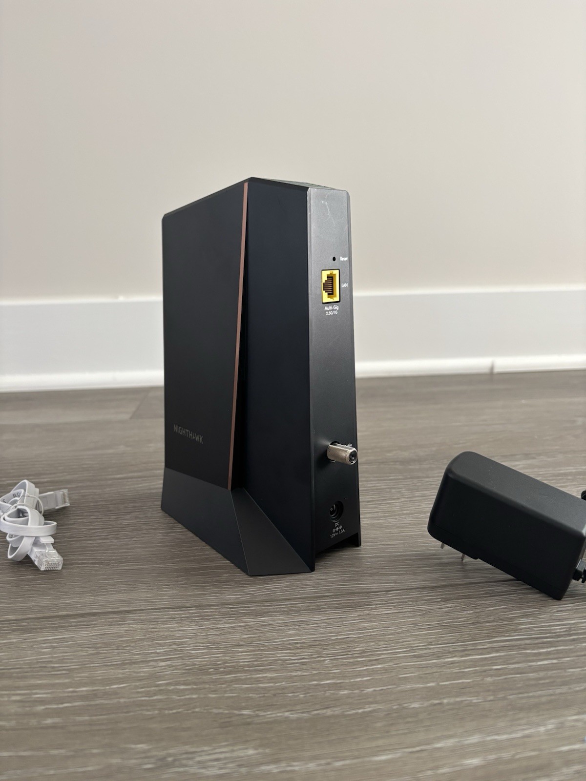 NETGEAR Nighthawk CM2000 2.5Gbps DOCSIS 3.1 Cable Modem Xfinity Spectrum Cox