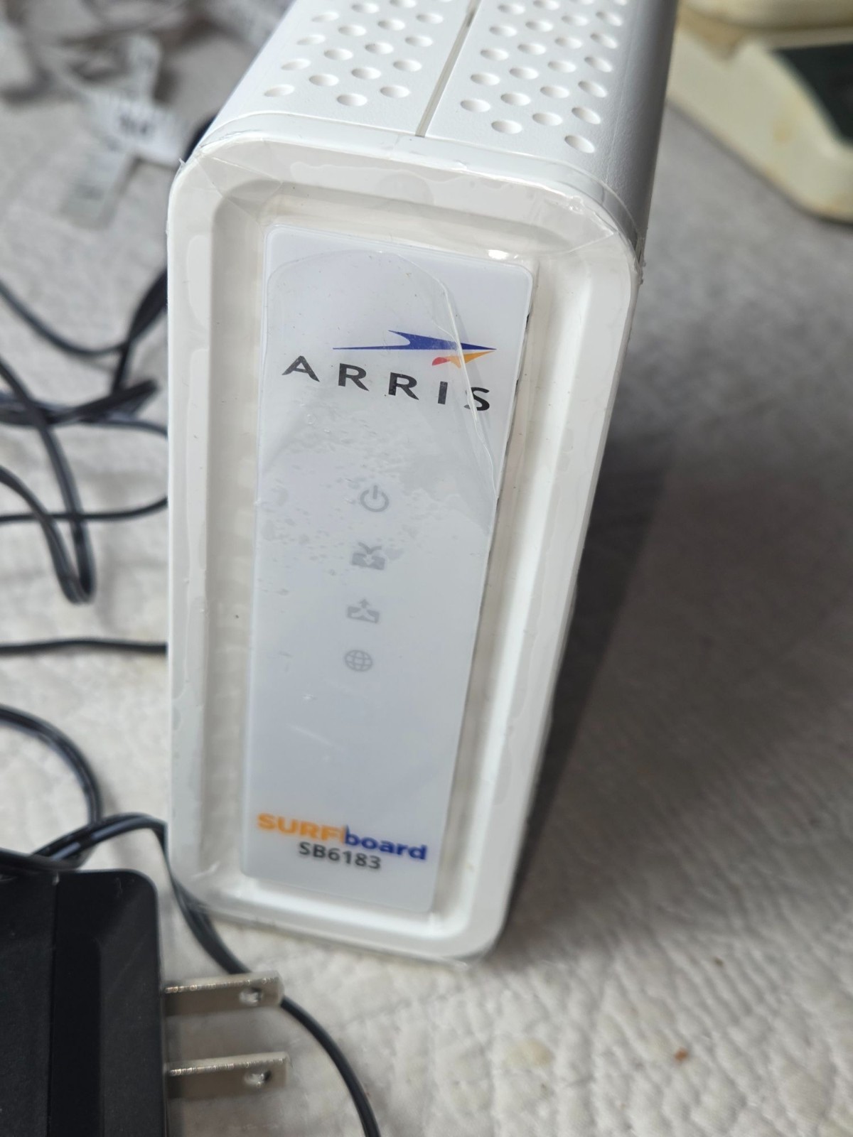 Arris Surfboard SB6183 Docsis 3.0*Refurbished Cable Modem W/ Power Adapter*White