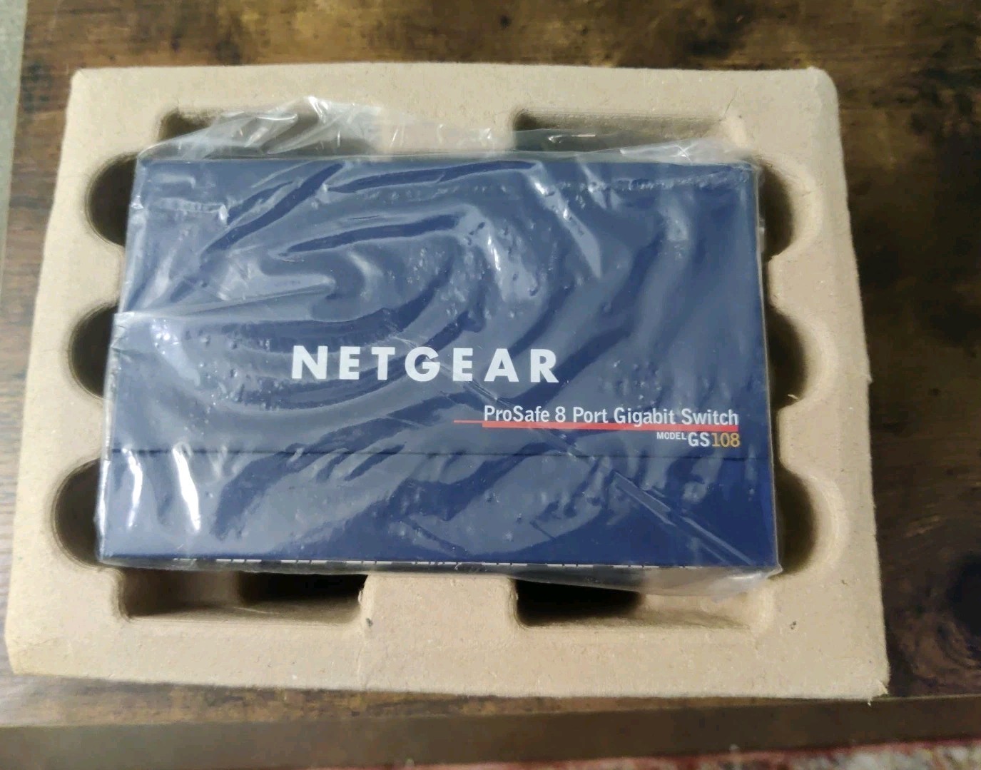 Netgear ProSafe GS108 Gigabit Desktop Switch 8 Port 10/100/1000 Mbps