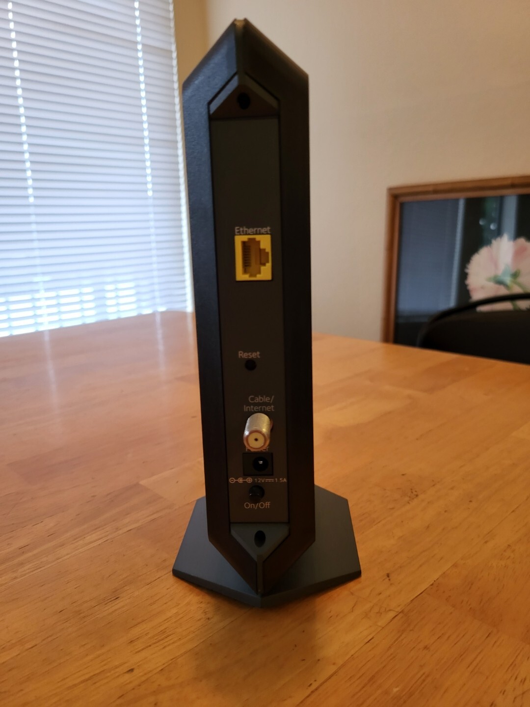 NETGEAR CM600-1AZNAS 960Mbps DOCSIS 3.0 Cable Modem. Used, great condition