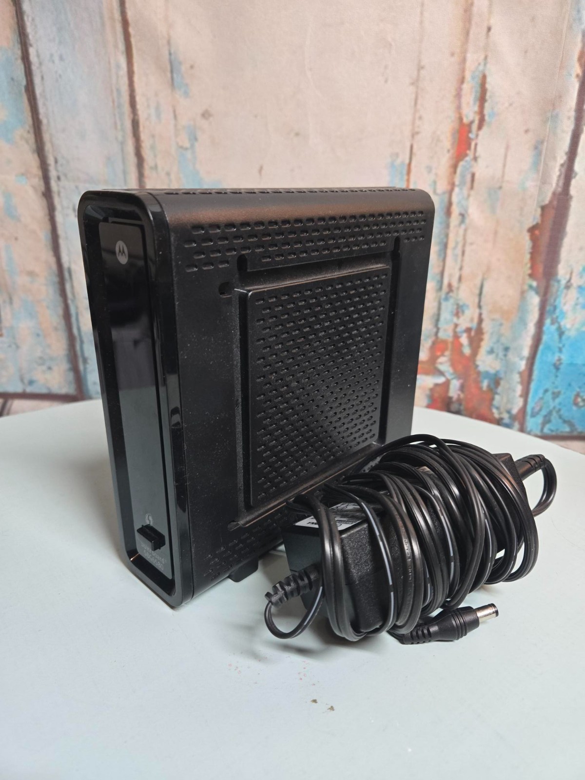 Motorola Arris SBG6580 Wireless Cable Modem &WiFi Router N300/300 Dual Band