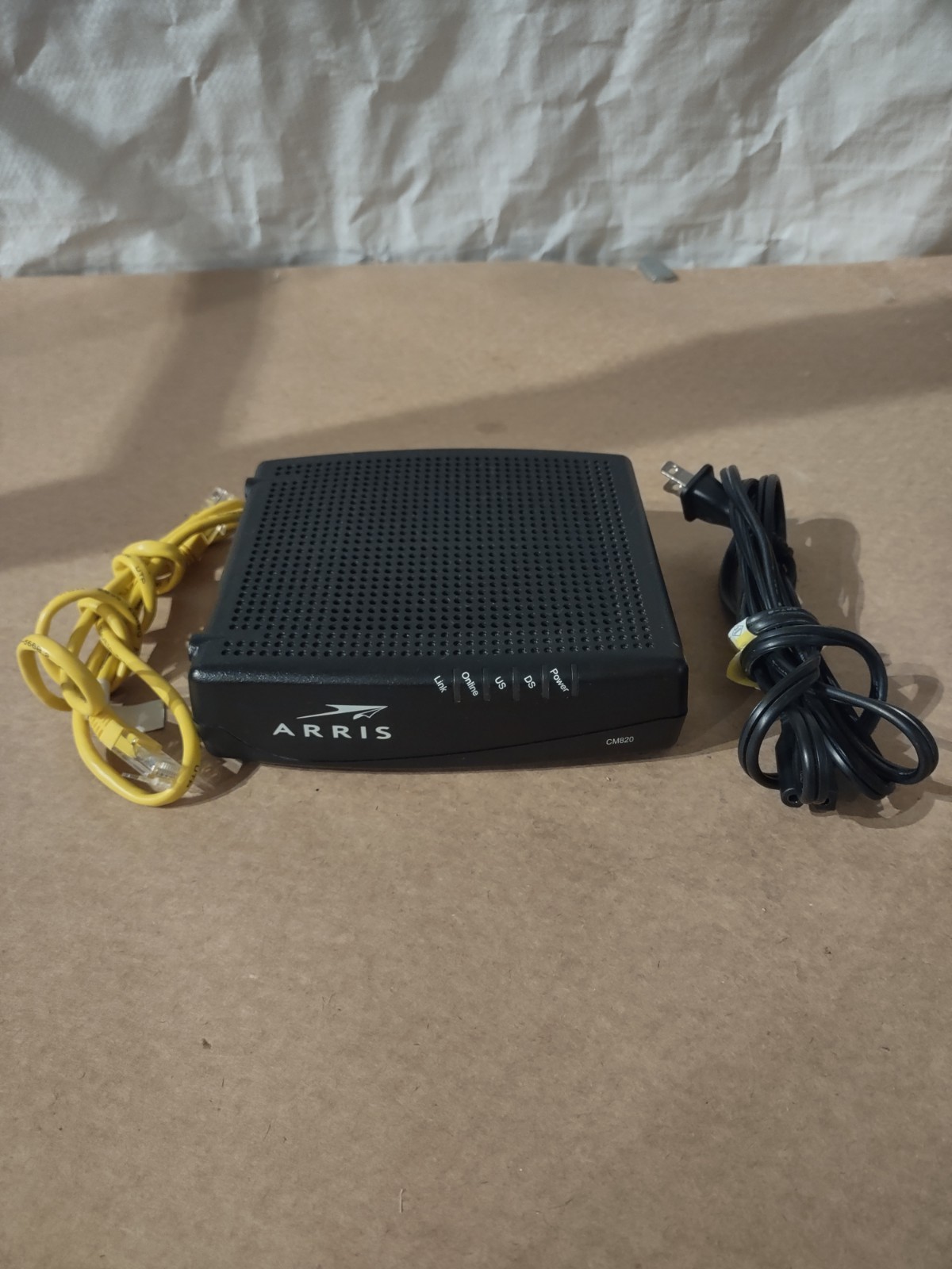 Arris CM820A with/Power Cable And Ethernet Cord Free Shipping