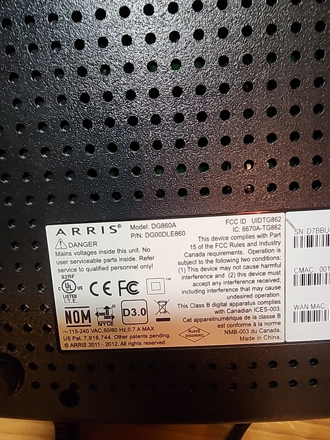 ARRIS DG860a (DG00DLE860) 320 Mbps. 1cnt29
