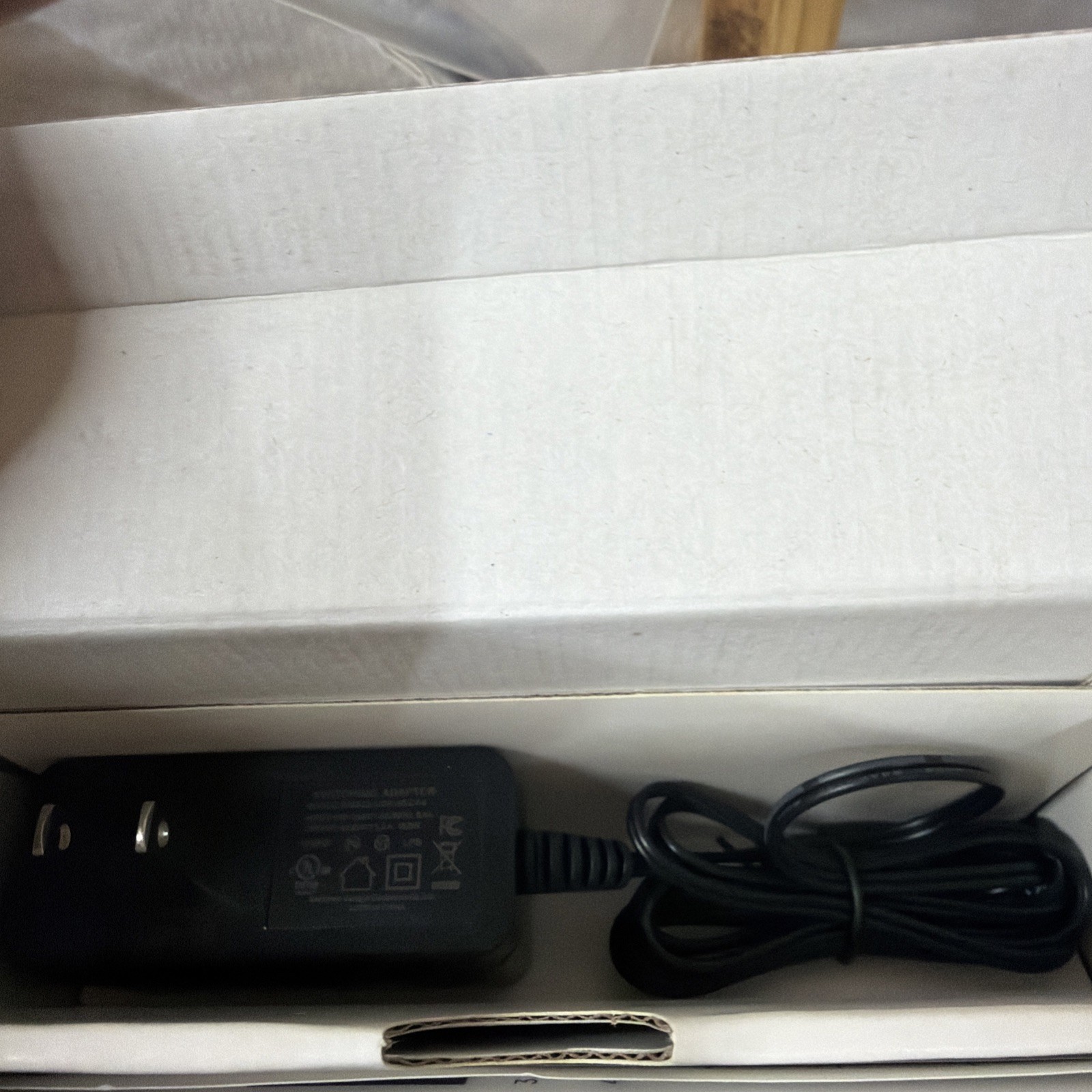 Motorola B12 DOCSIS 3.1 Multi-Gig Cable Modem