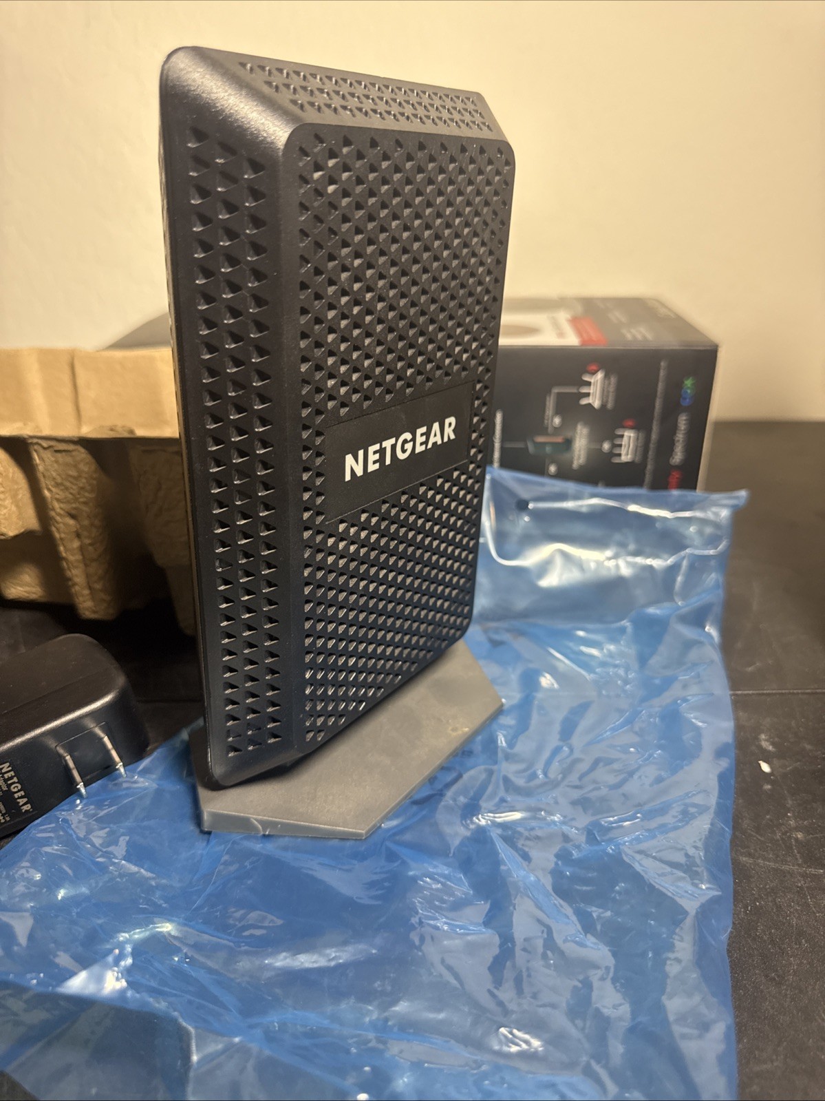 NETGEAR NIGHTHAWK CM1100 Cable Modem DOCSIS 3.1 Multi-Gig SpeedModem
