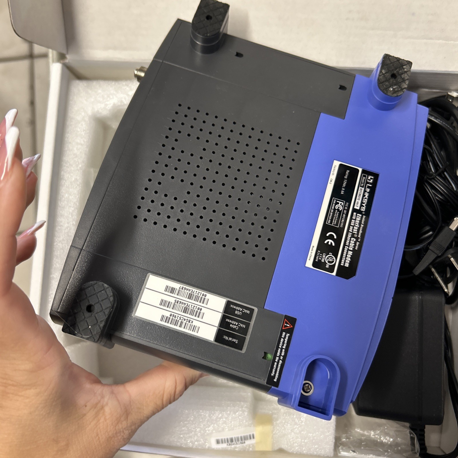 Linksys BEFCMU10 42.88 Mbps Cable Modem w/usb VER.3