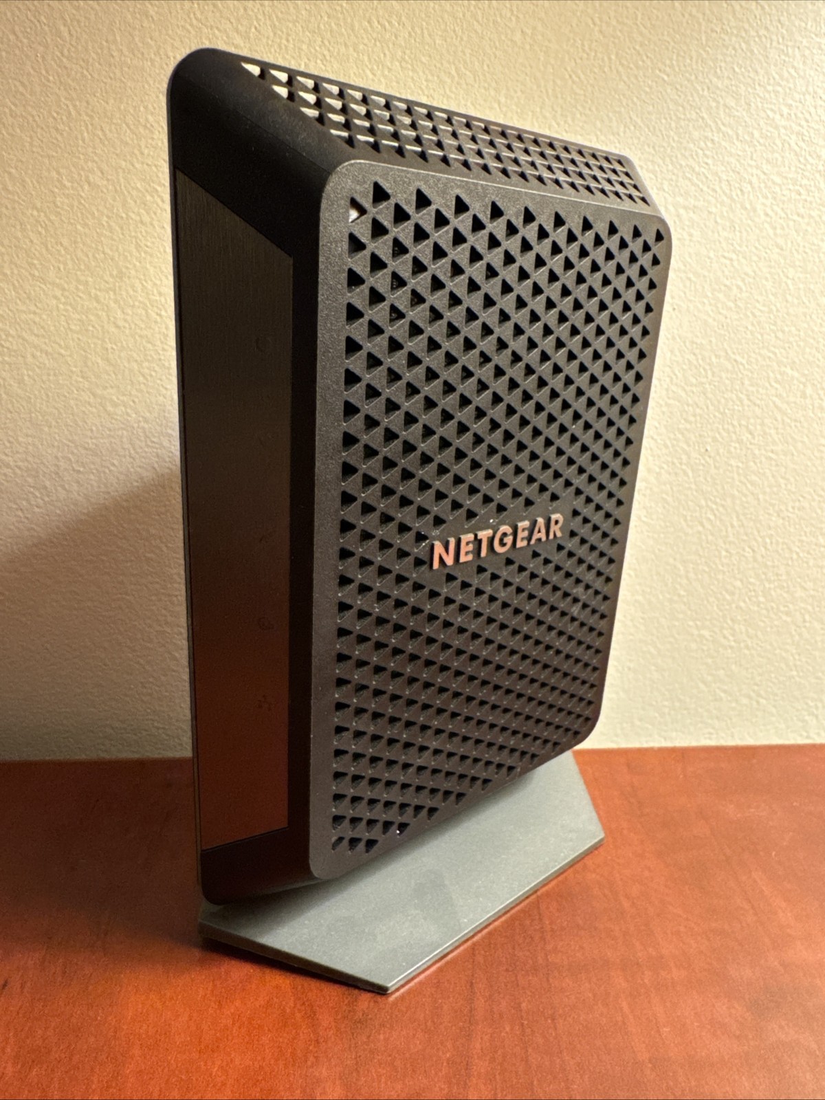NETGEAR CM700 DOCSIS 3.0 High Speed Cable Modem, Up To 1.4 GBPS Tested