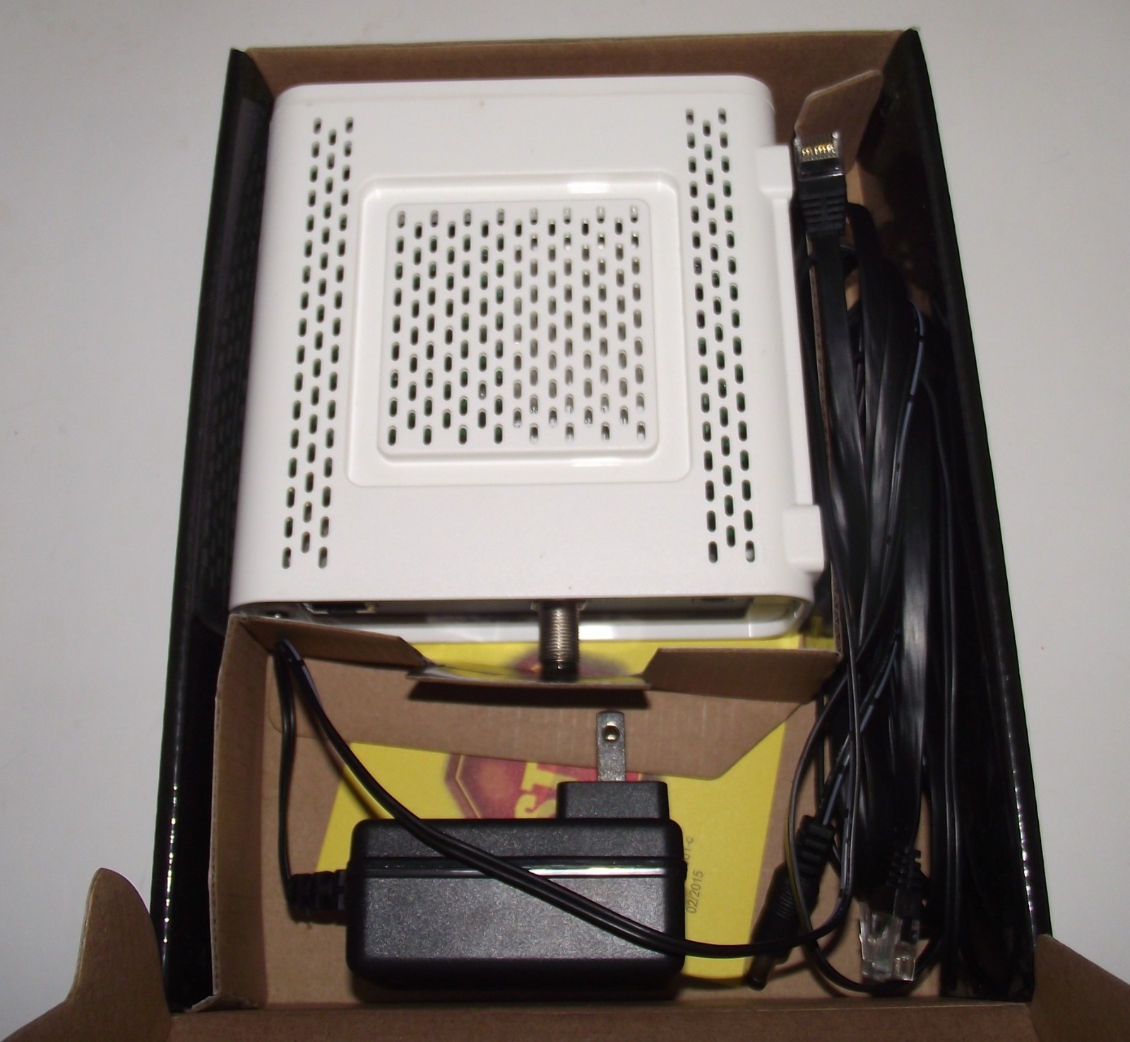 ARRIS Motorola SURFboard SB6141 Docsis 3.0 Cable Modem 400 Series