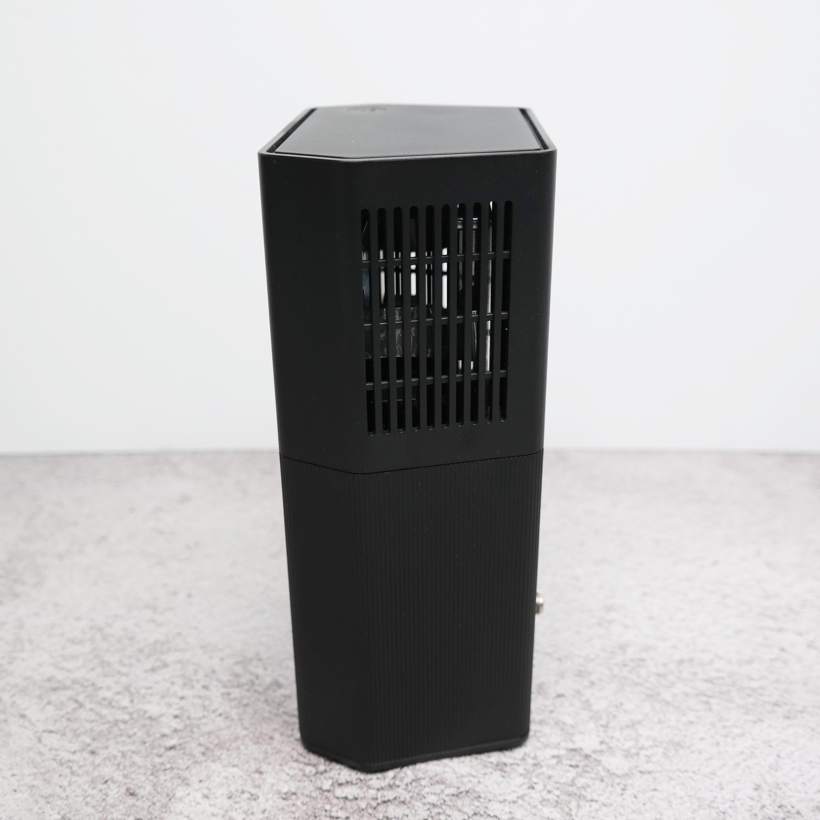 Motorola MT8733 Cable Modem and Wireless Router BROKEN