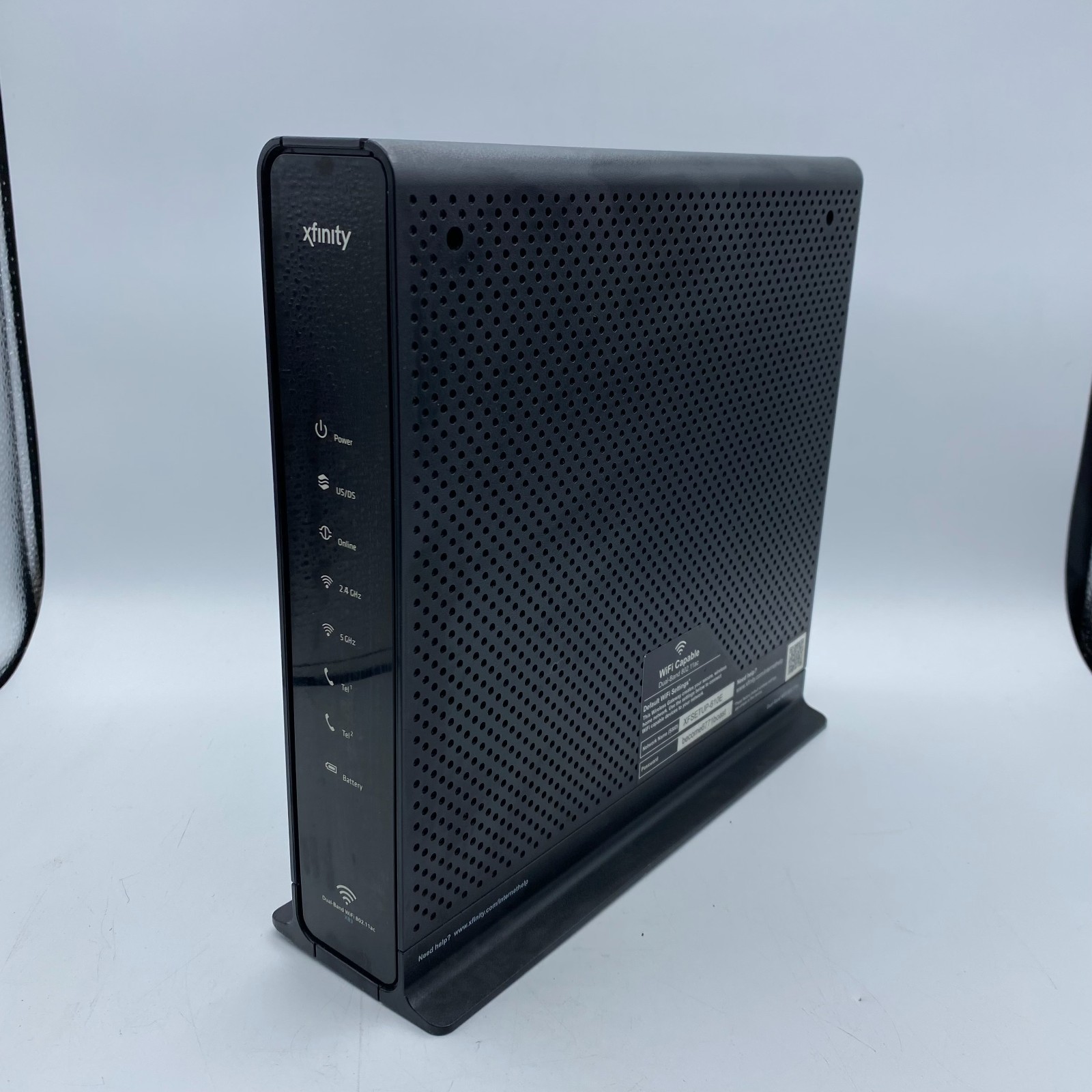 Arris TG1682G Xfinity Comcast Cable Modem Router Gateway Dual Band WiFi 24×4 EUC
