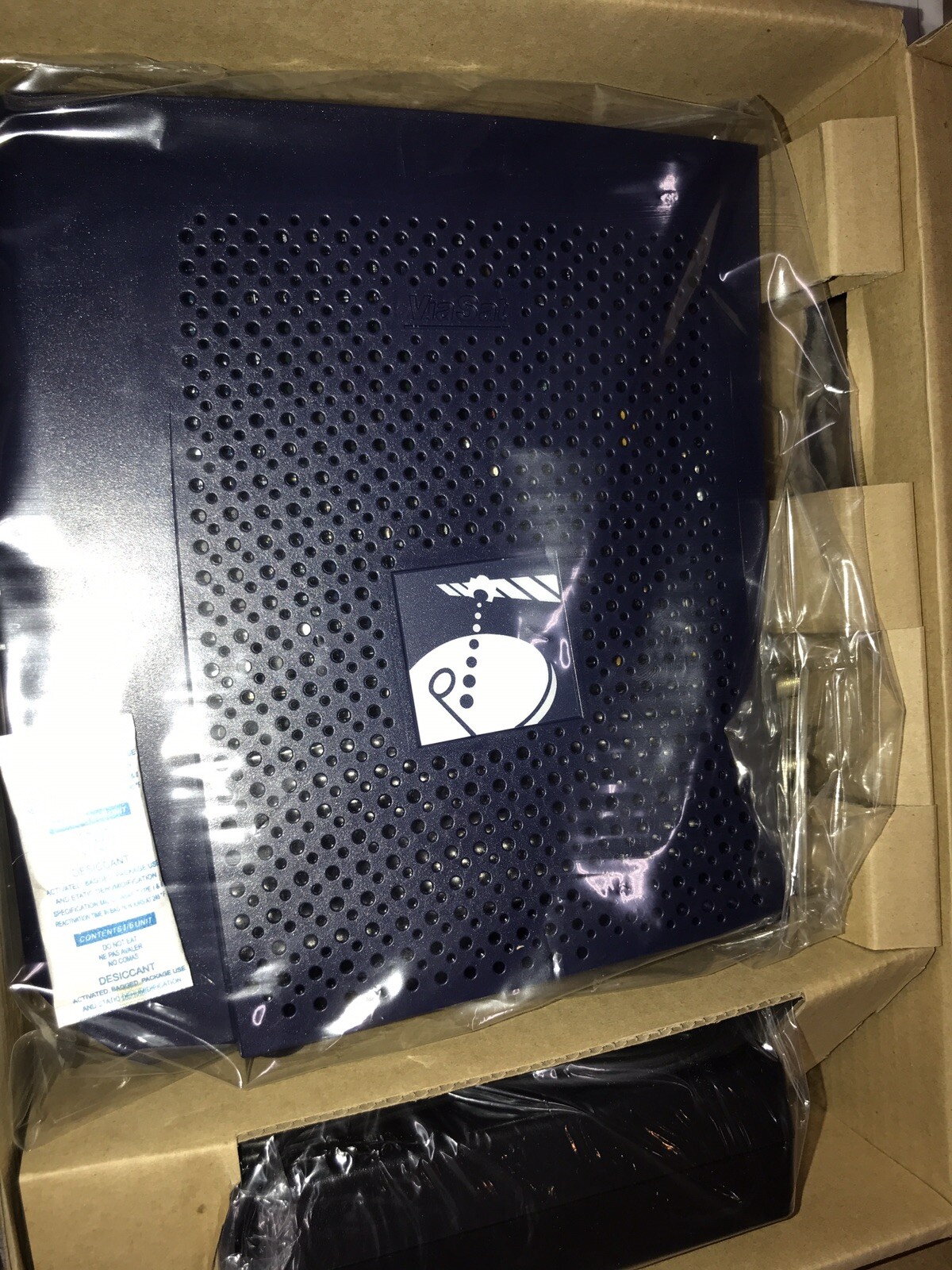 ViaSat Surfbeam Satellite Modem With Cables and Power Supply ViaSat SM2100. New