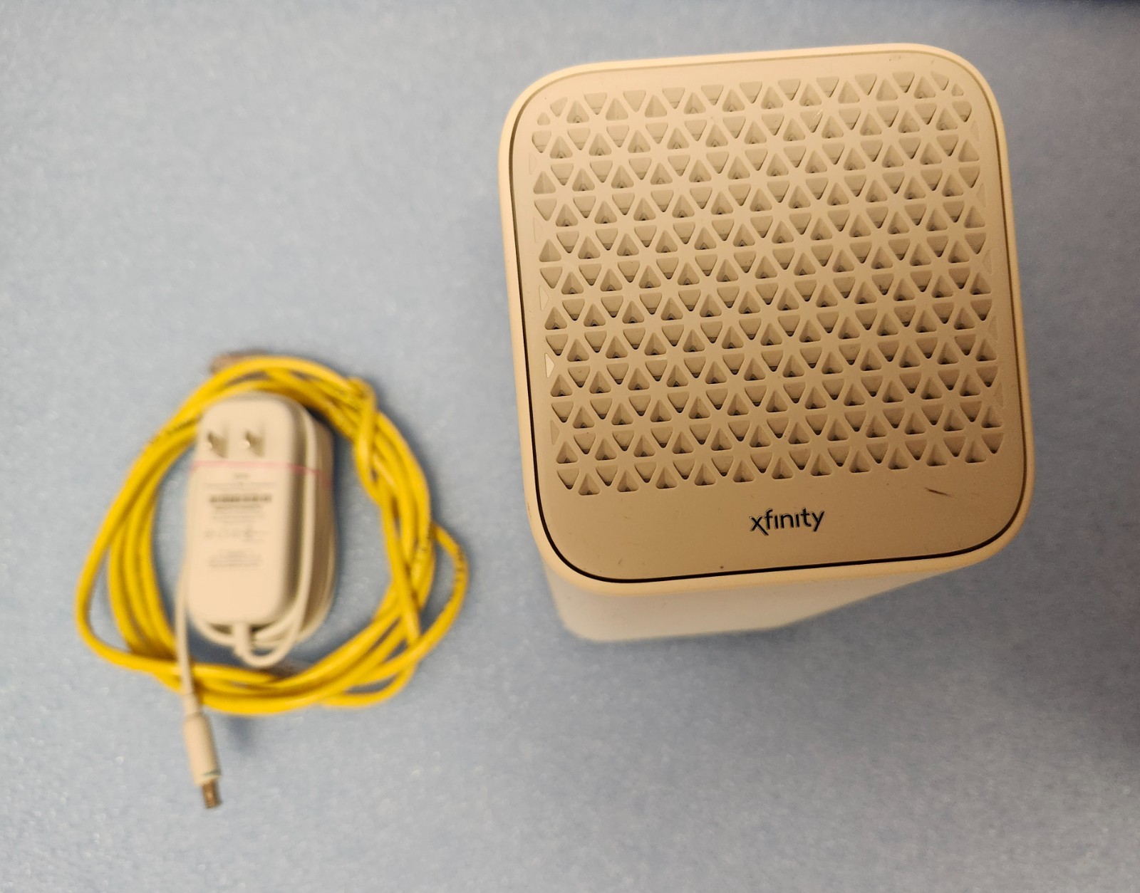 Comcast Xfinity XB7-T Gigabit Modem WiFi Router