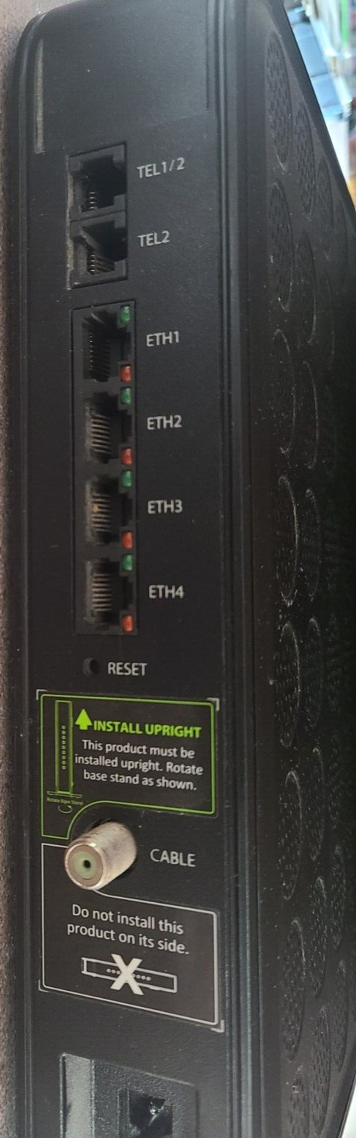 Ubee DVW32CB Modem and Router