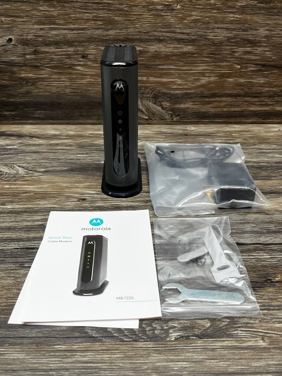 Motorola Model MB7220 8×4 DOCSIS 3.0 Cable Modem New Open Box Condition
