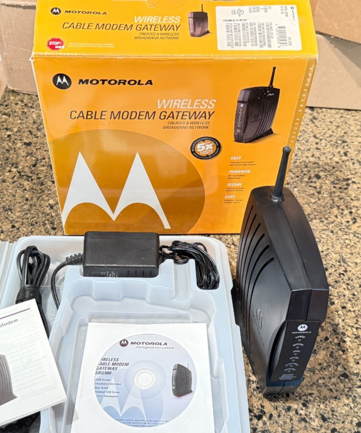 Motorola Wireless Cable Modem Gateway SBG900 Broadband Network w/ Power Adapter