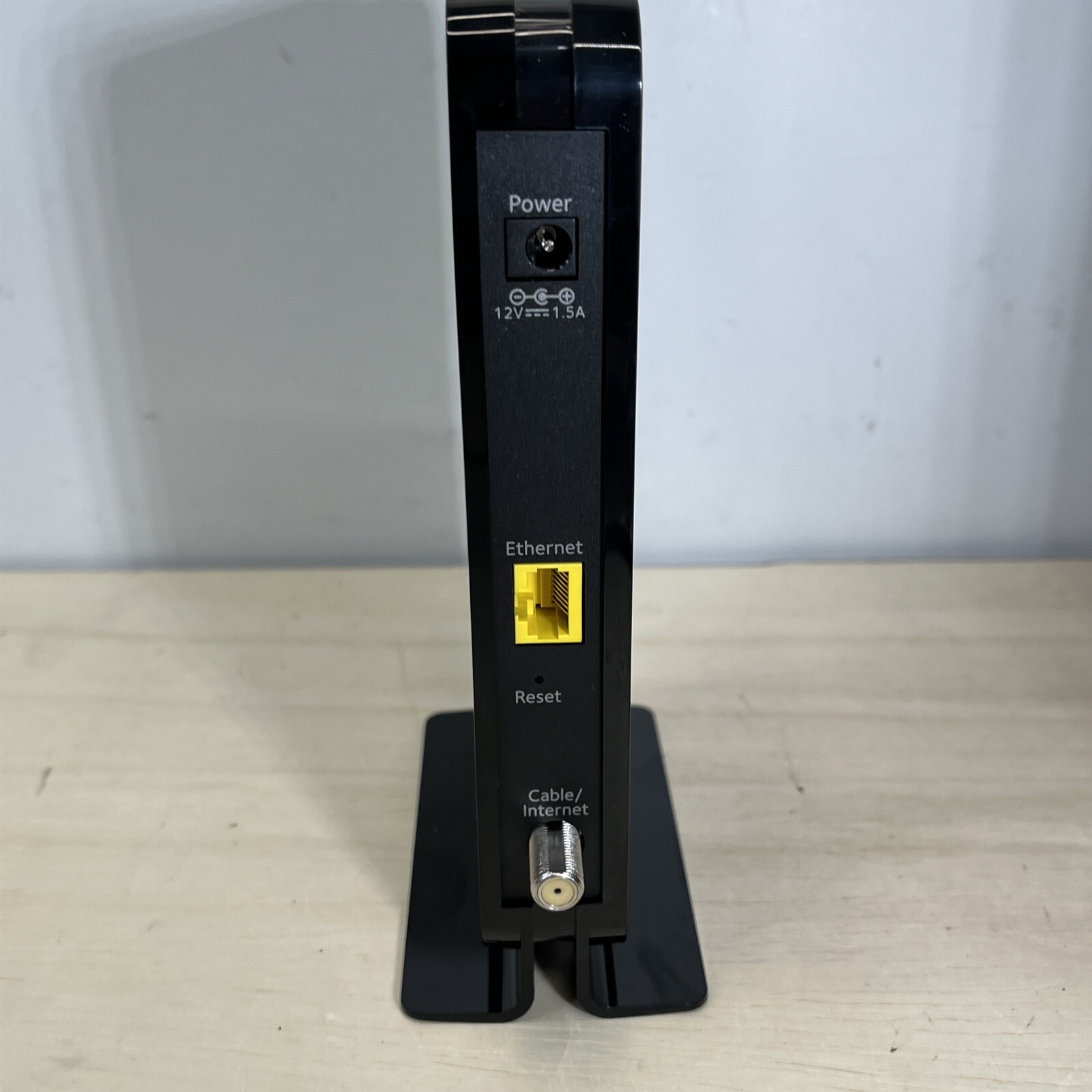 Netgear CM500 100NAS High Speed Cable Modem Up to 680 Mbps Xfiniti Cox Spectrum