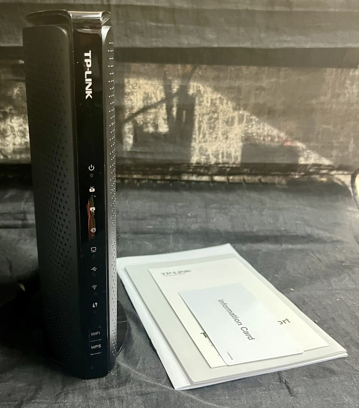 TP-Link TC-W7960 300Mbps Wireless N DOCSIS 3.0 High Speed Cable Modem Router