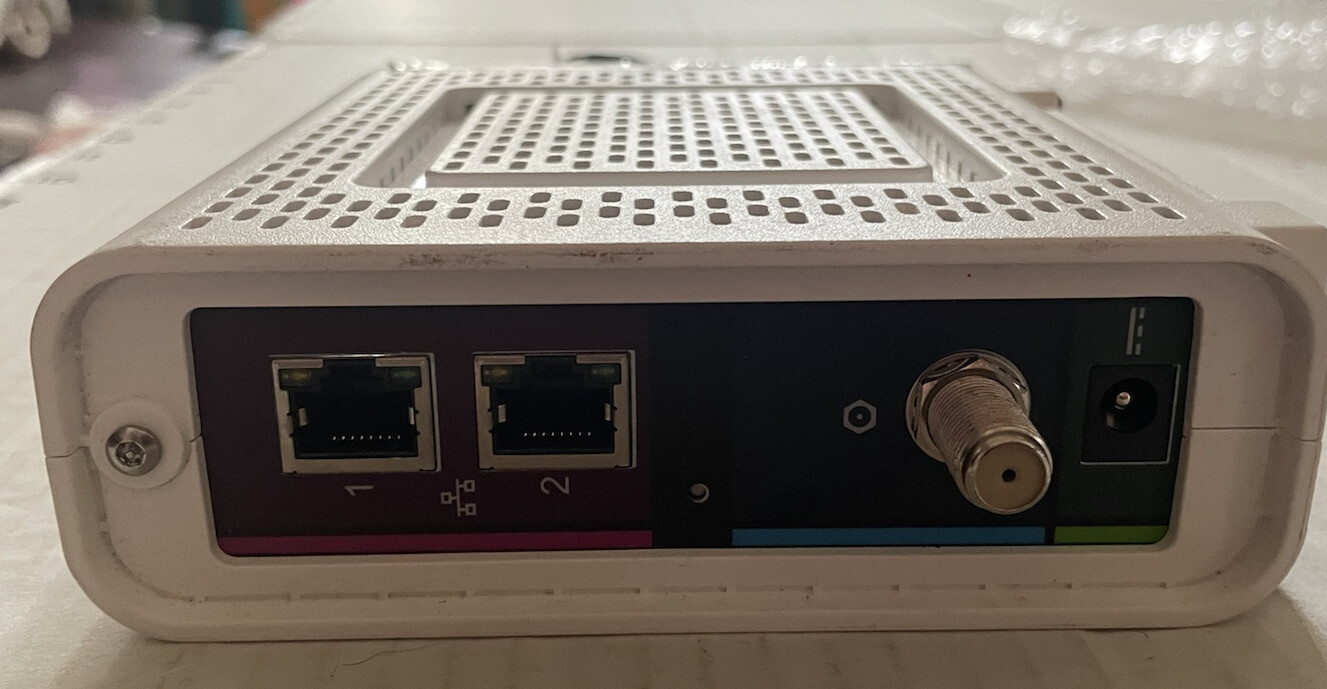 Arris Surfboard SB8200 Cable Modem