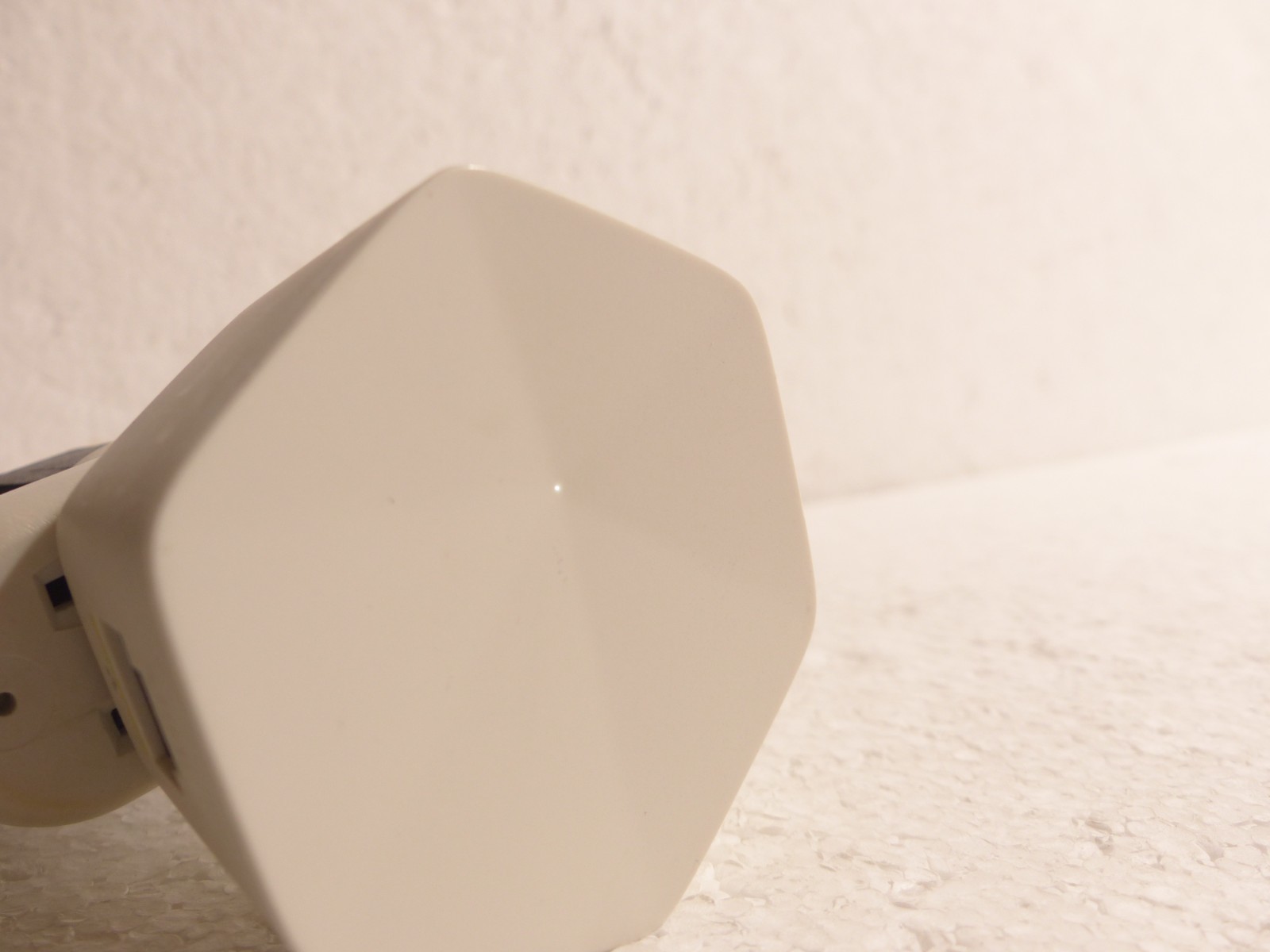 [1, Single] Xfinity xFi Pod [1st Gen] WiFi Network Range Extender White #XE1-S