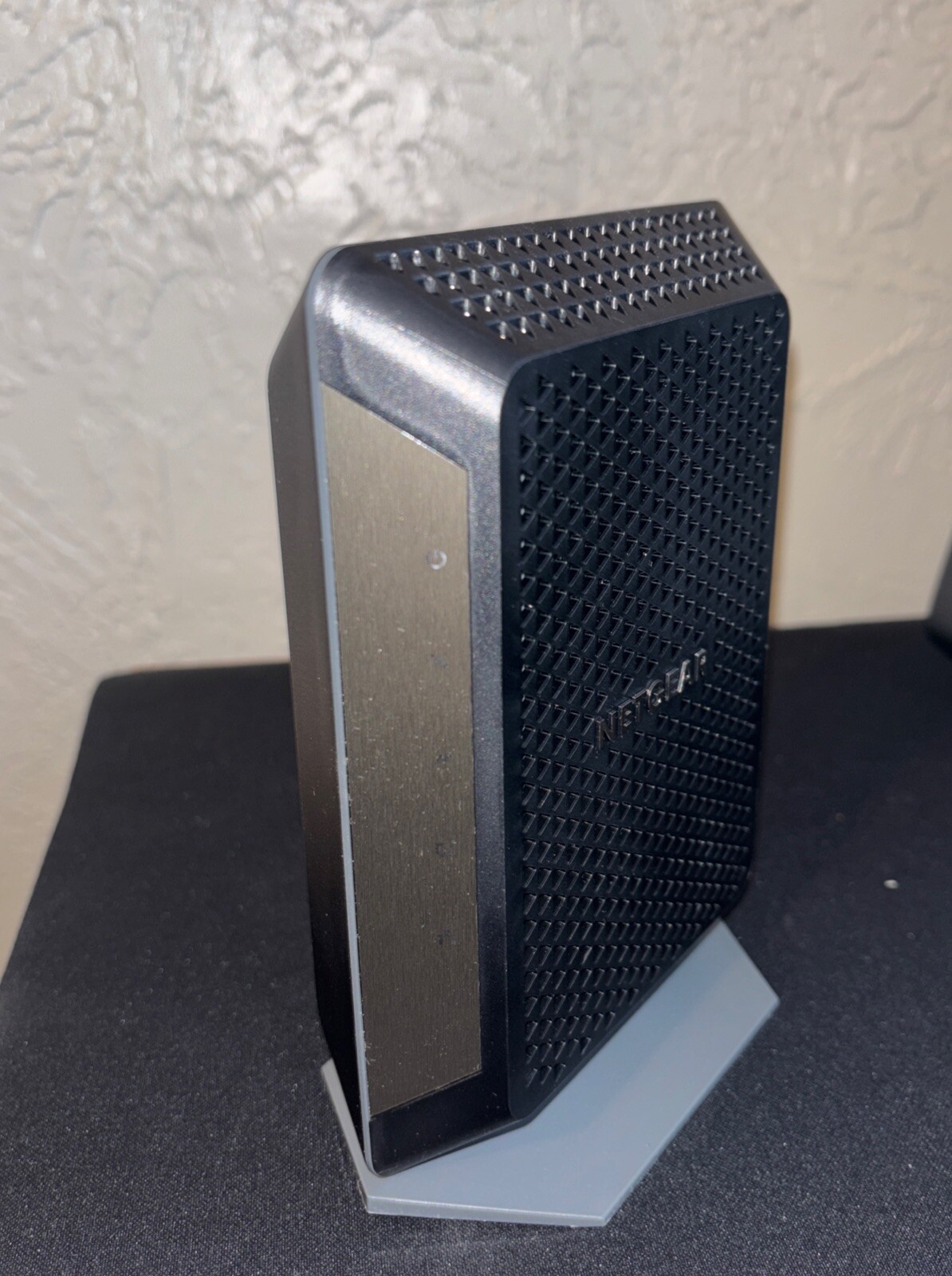NETGEAR CM700 DOCSIS 3.0 Up To 1.4Gbps Cable Modem (CM700-100NAS)