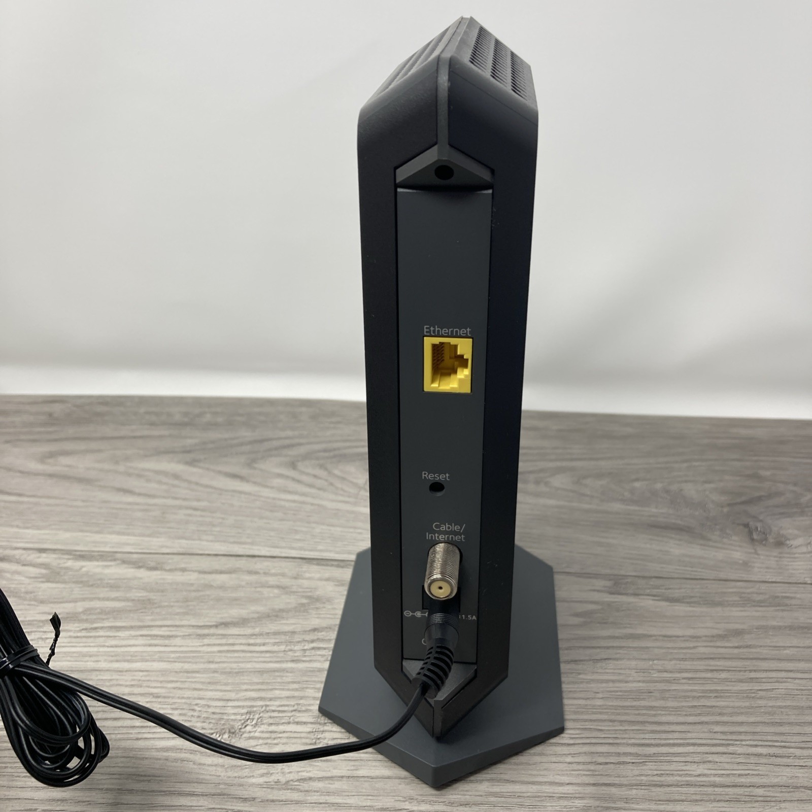 NETGEAR CM600-1AZNAS 960Mbps DOCSIS 3.0 Cable Modem w/12V Adapter PARTS / REPAIR