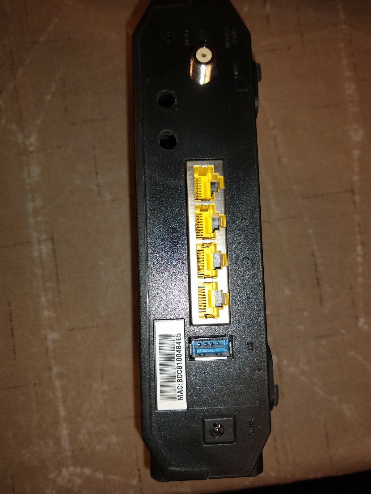 Cisco Model DPC3825 8×4 DOCSIS 3.0 Wireless Residential Gateway – P/N 4038277