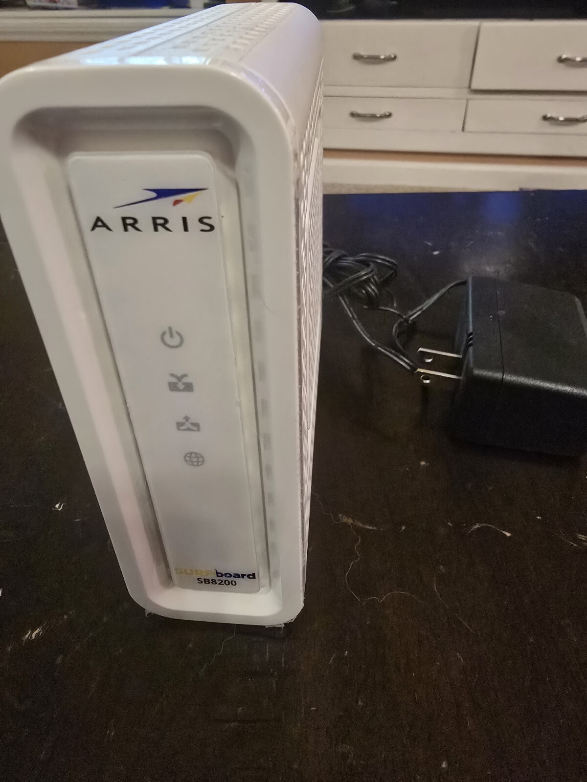 ARRIS SB8200 10 Gbps 2 Port Cable Modem – New, Never Used, Open Box