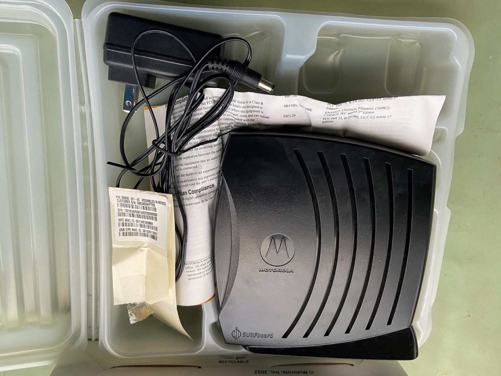 MOTOROLA SURFBOARD CABLE MODEM MODEL SB5120 W POWER CORD BOXED
